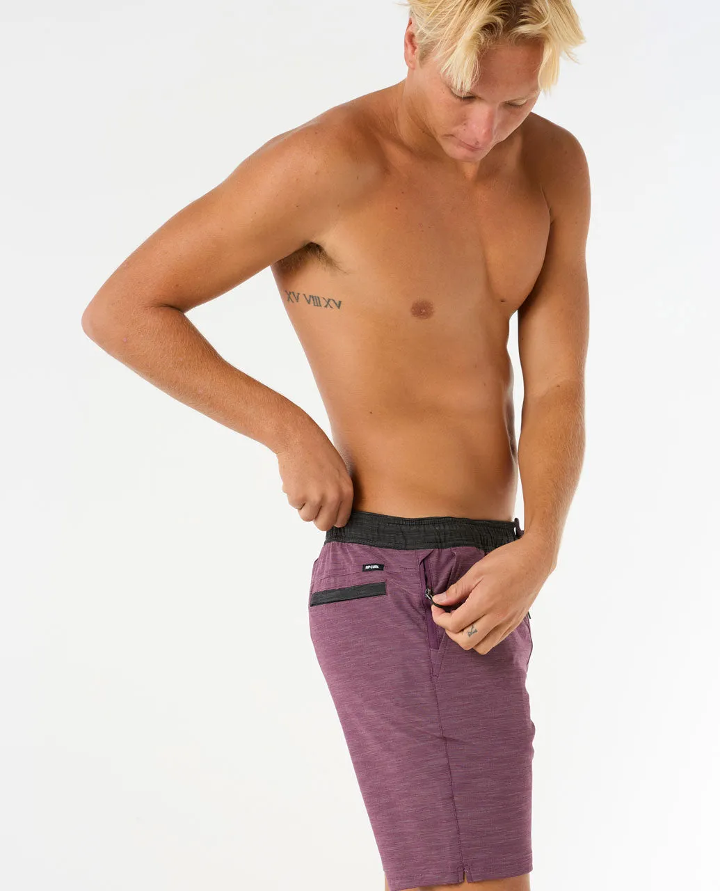 Jackson 18" Volley Boardwalk - Deep Plum